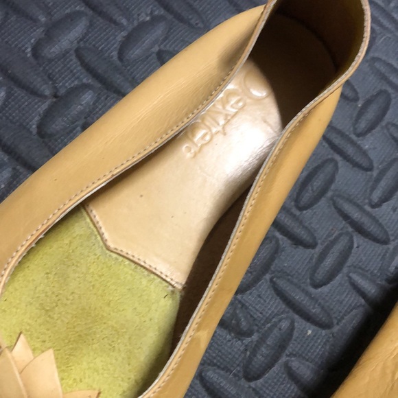 Dexter yellow sunflower flats slip ons 8 B - Picture 4 of 11